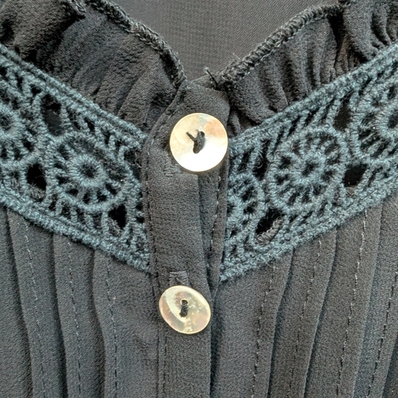 Long black flowy dress - Picture 5 of 6